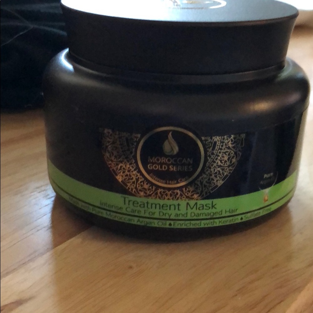 NWOT Hair mask!